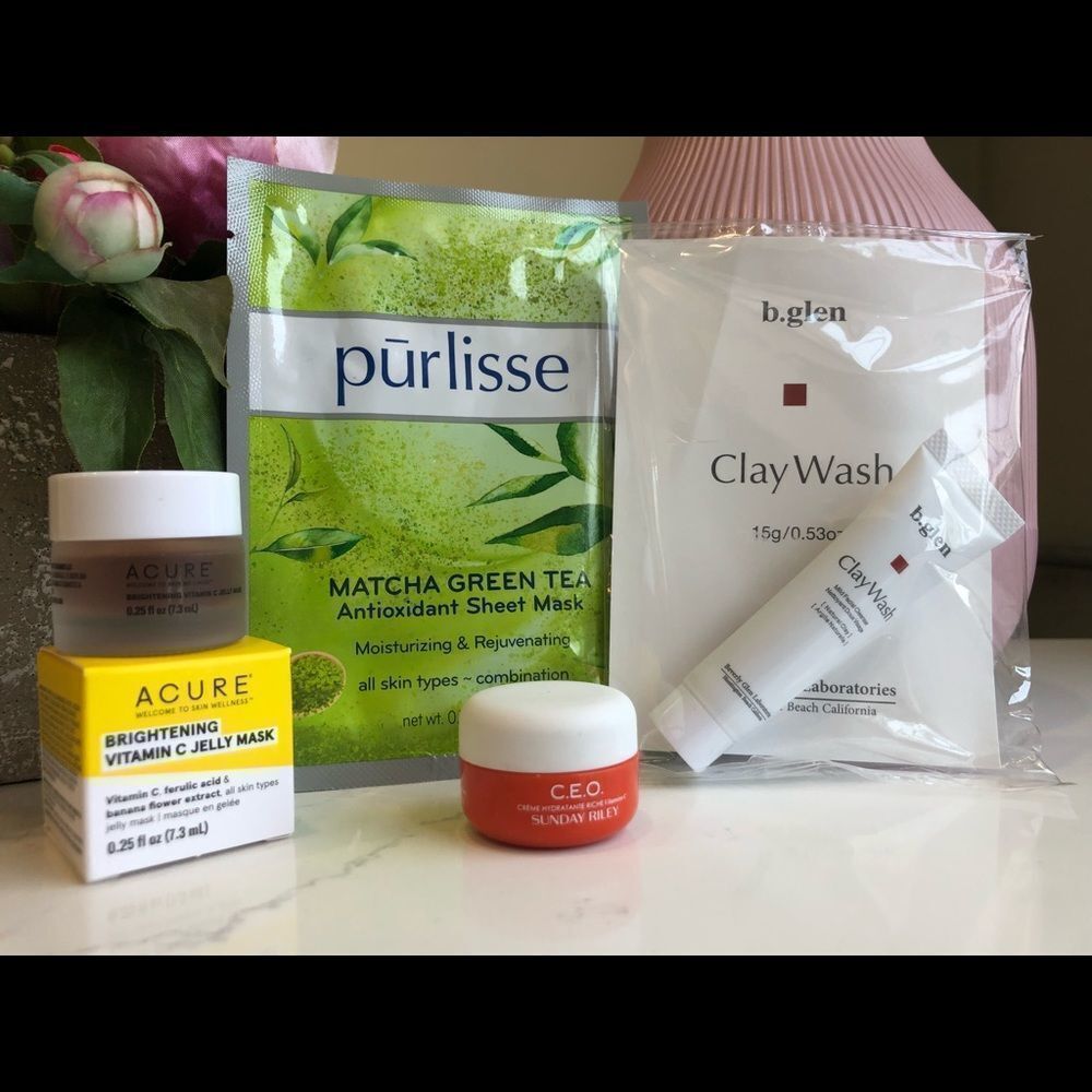 Brightening Vit C boost facial bundle 🆕VitC mask, Cleanser, moisturizer& mask